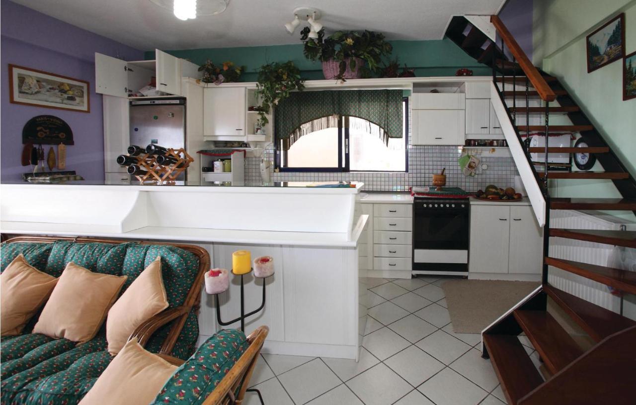 2 Bedroom Stunning Apartment In Keratea Vromopousi 외부 사진